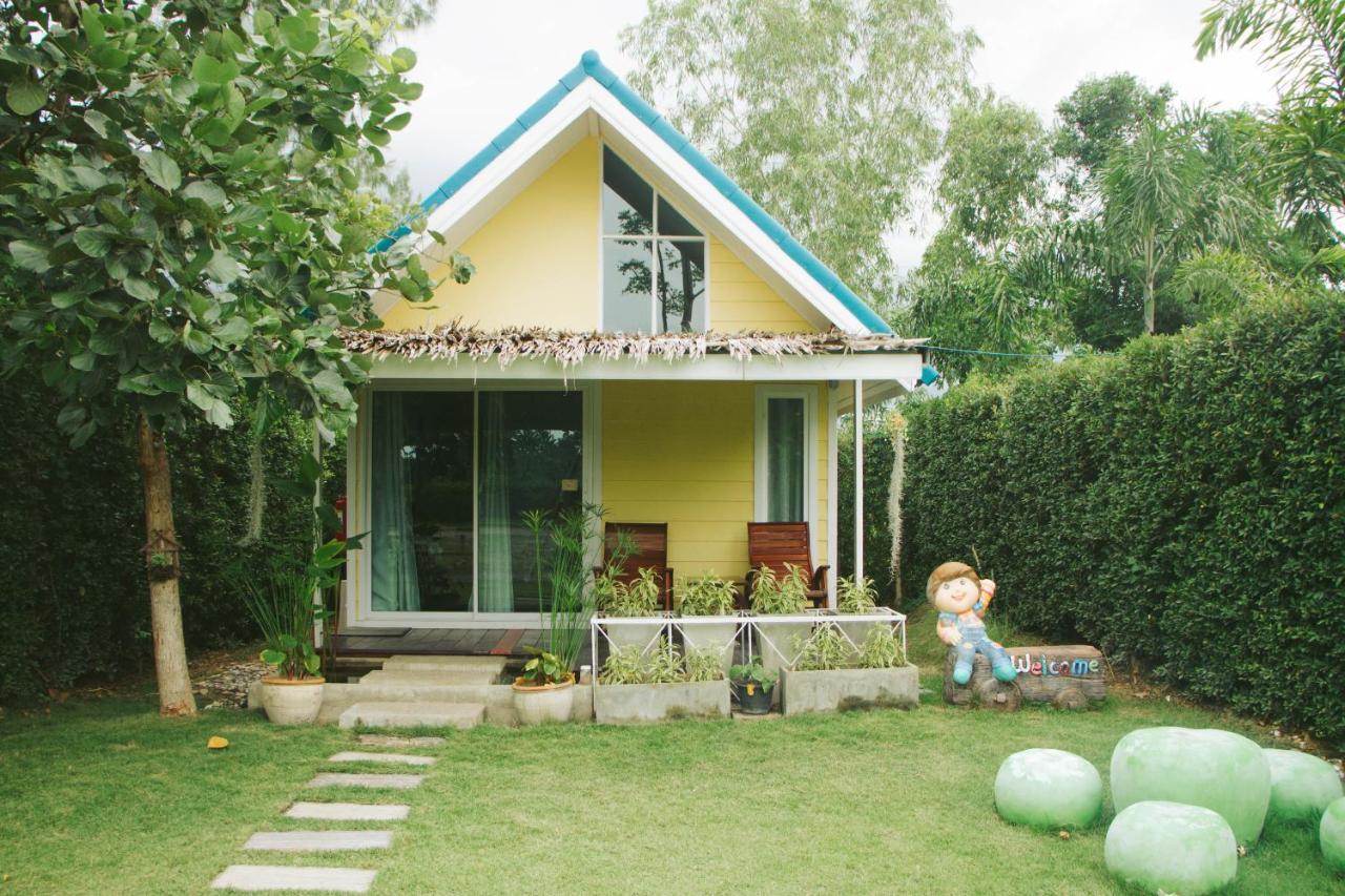 Terrua Main Ten Villa Garden Suan Phueng Exteriör bild
