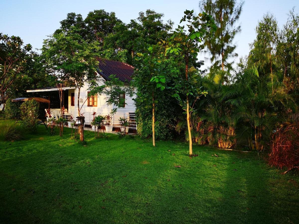 Terrua Main Ten Villa Garden Suan Phueng Exteriör bild